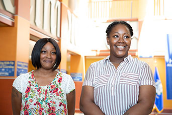 Horizons moms at Albertus Magnus College