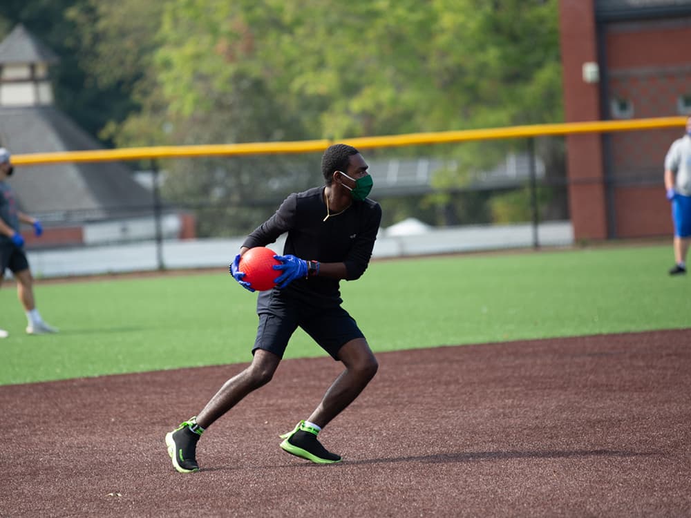 Teams play on softball field at Albertus Magnus College