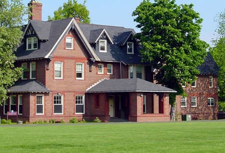 McAuliffe Hall at Albertus Magnus College